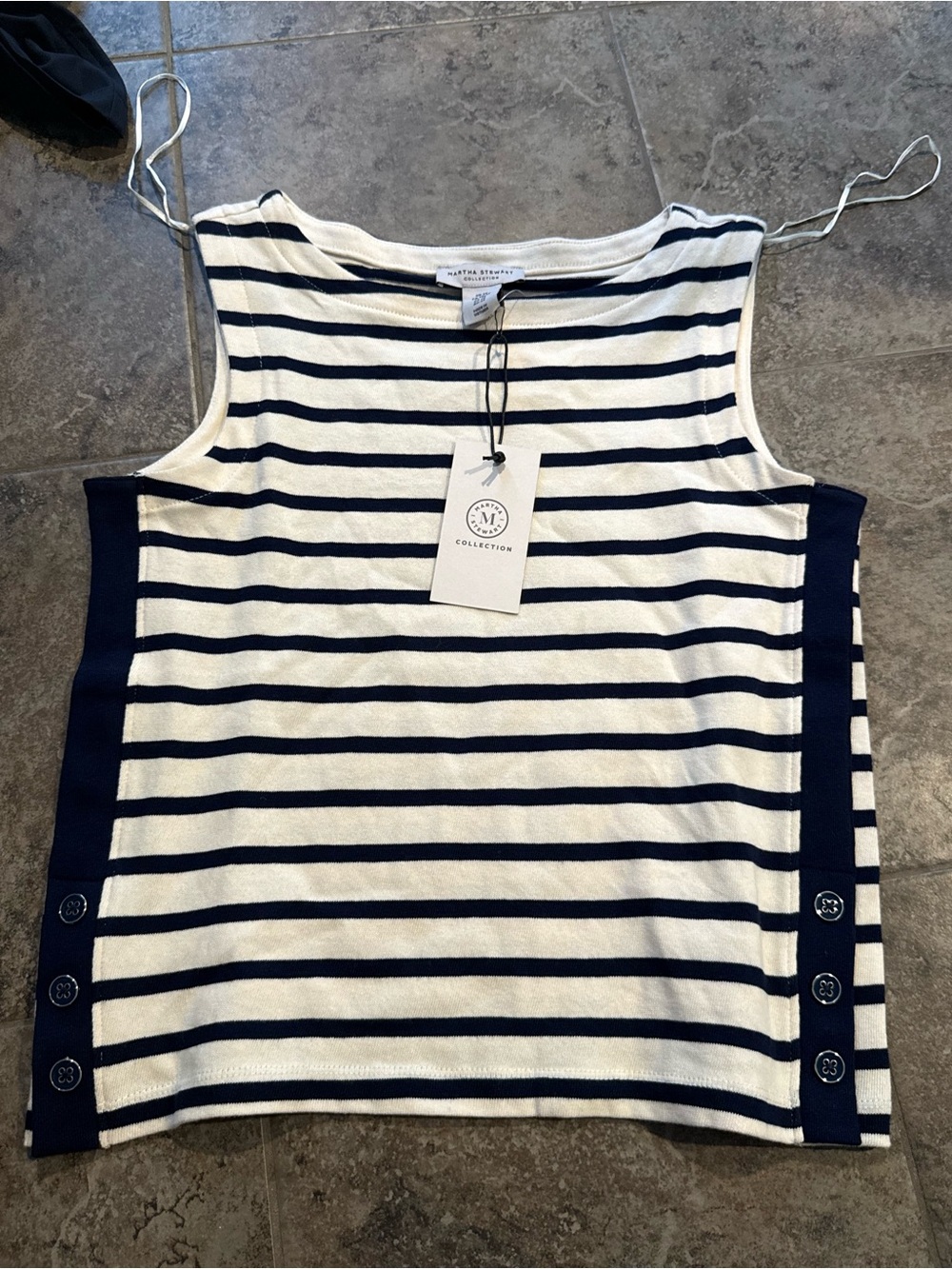 🥦Martha Stewart Collection sleeveless boatneck top with navy and white stripes